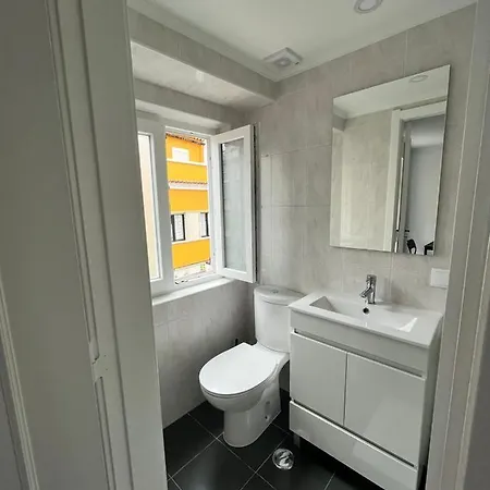 Center 3 Modern Apartmemt リスボン