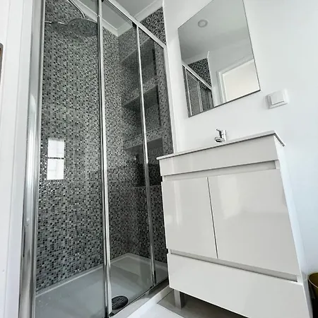 Center 3 Modern Apartmemt * リスボン