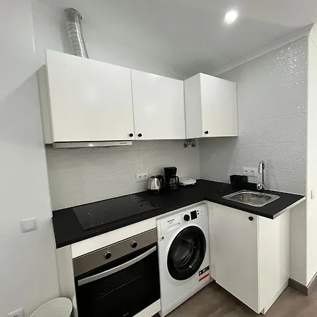 アパート Center 3 Modern Apartmemt リスボン